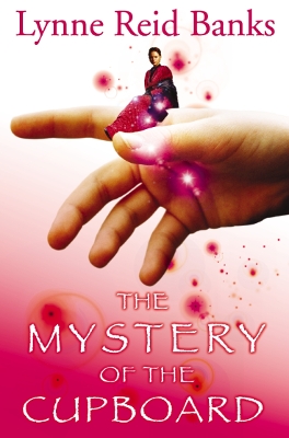 The Mystery of the Cupboard by Lynne Reid Banks