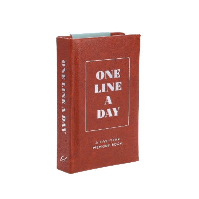 Luxe One Line a Day: A Five-Year Memory Book by Chronicle Books