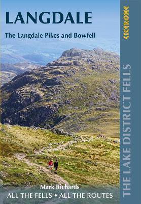 Walking the Lake District Fells - Langdale: The Langdale Pikes and Bowfell book