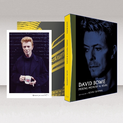 David Bowie Mixing Memory & Desire: Photographs by Kevin Cummins (Limited Edition) by Kevin Cummins