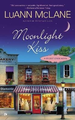 Moonlight Kiss book