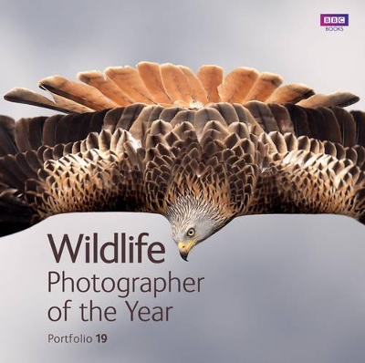 Wildlife Photographer of the Year Portfolio 19 book