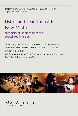 Living and Learning with New Media book