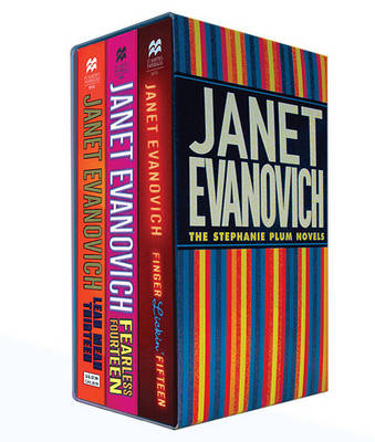 Plum Boxed Set 5 (13,14,15): Lean Mean Thirteen, Fearless Fourteen, and Finger Lickin' Fifteen by Janet Evanovich