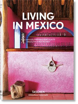 Living in Mexico book